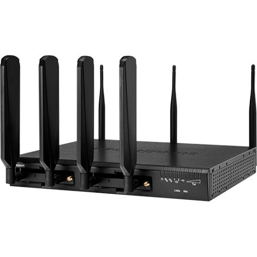 CradlePoint AER3100LP6-NA Data Networking